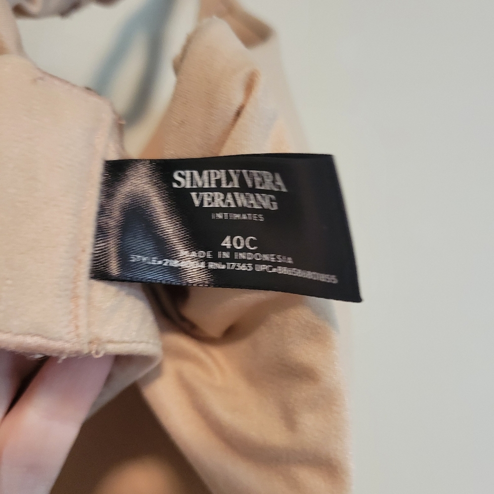 Simply Vera Nude Underwire Bra Size 40C - Picture 5 of 5